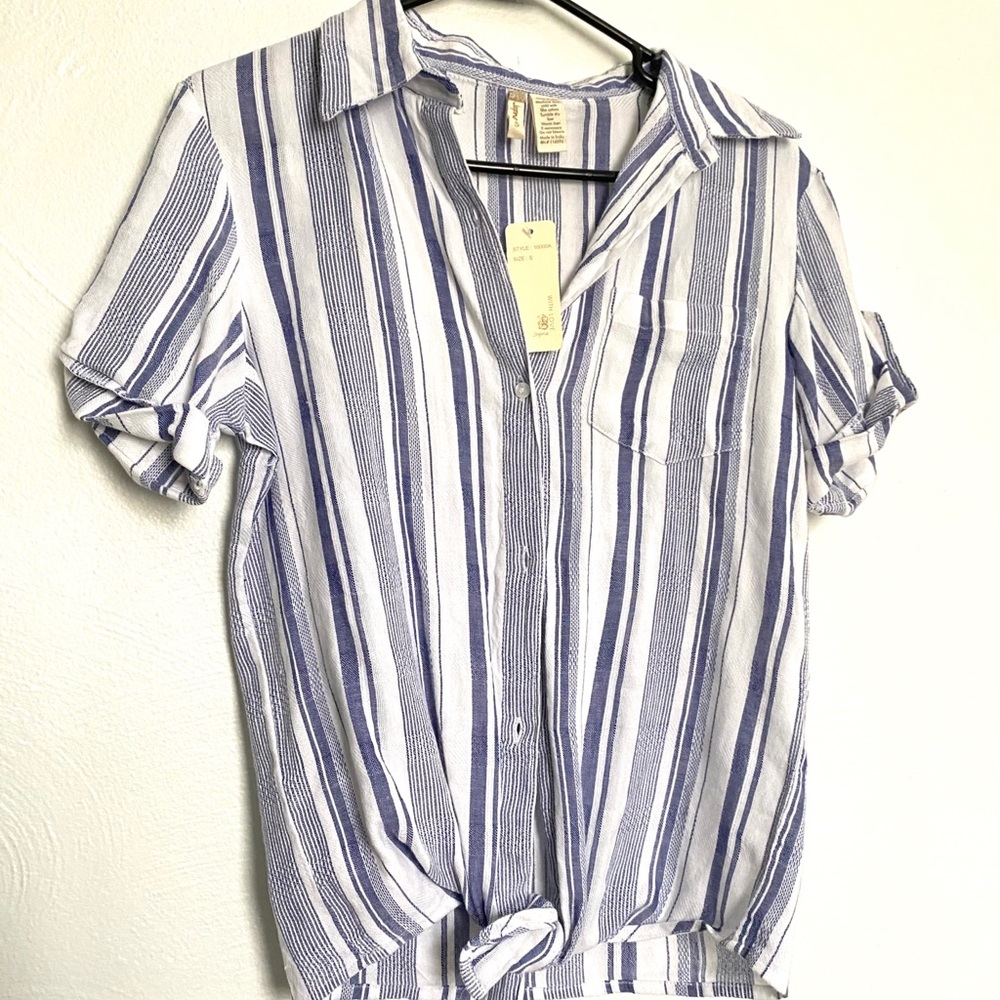 Short sleeve striped button down top